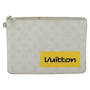 LOUIS VUITTON Monogram White Zipped Pouch GM Clutch Bag